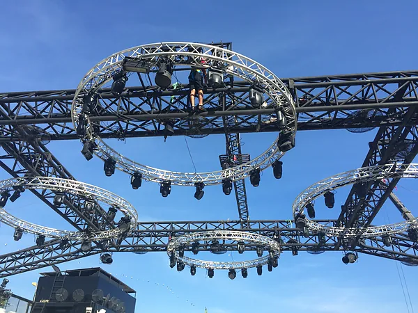 Rooftop bar and club, systems by SIMONIAN Technology