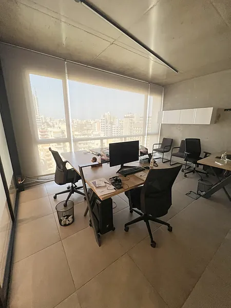 Office, systems by SIMONIAN Technology