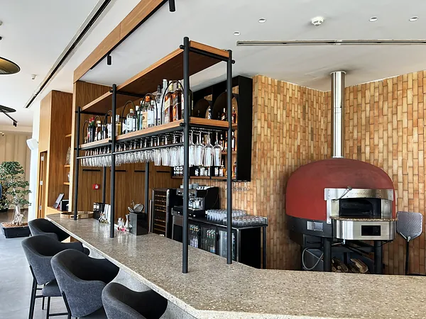 Restaurant, systems by SIMONIAN Technology