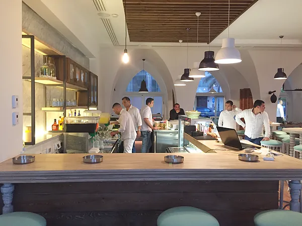 Restaurant, systems by SIMONIAN Technology