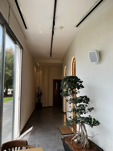 Restaurant, systems by SIMONIAN Technology