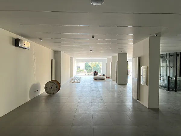 Fit out, cabling and systems by SIMONIAN Technology