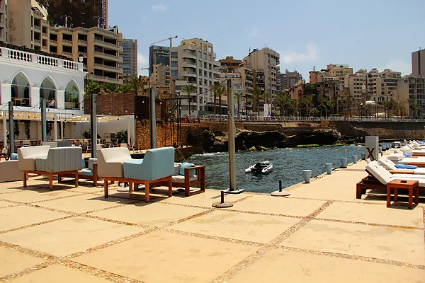 Beach club, systems by SIMONIAN Technology