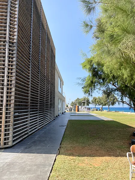 Beach club, systems by SIMONIAN Technology