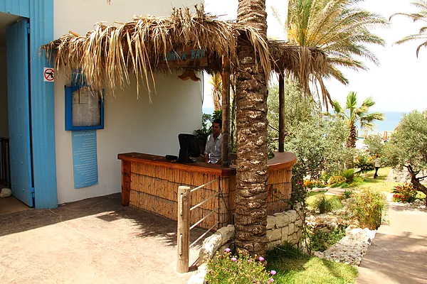 Beach club, systems by SIMONIAN Technology