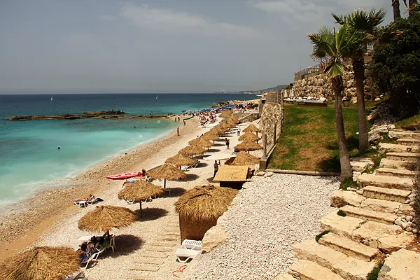 Beach club, systems by SIMONIAN Technology