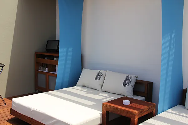 Beach club, systems by SIMONIAN Technology