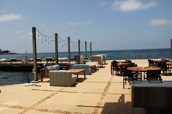 Beach club, systems by SIMONIAN Technology