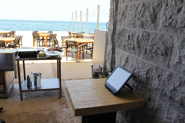 Beach club, systems by SIMONIAN Technology