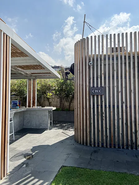 Beach club, systems by SIMONIAN Technology